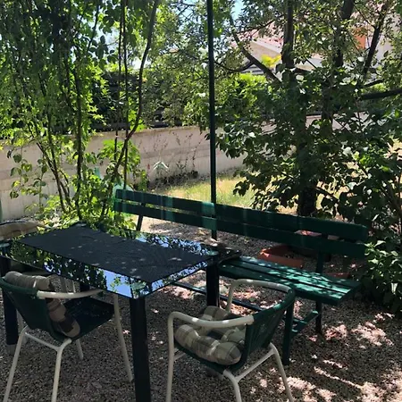 Ruza * Betina (Sibenik-Knin)