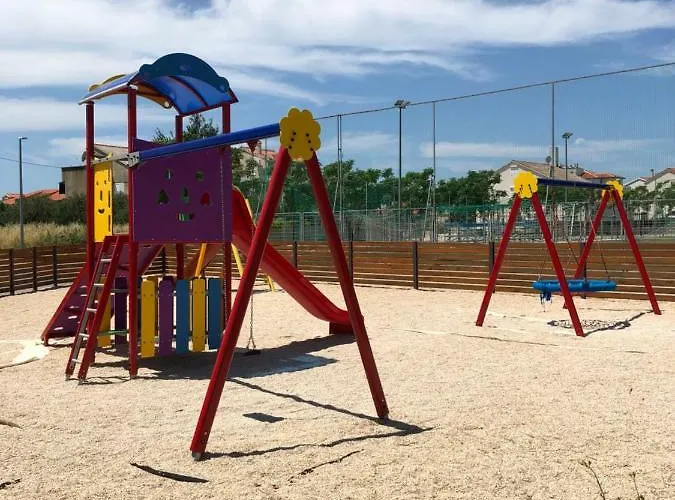 Ruza * Betina (Sibenik-Knin)